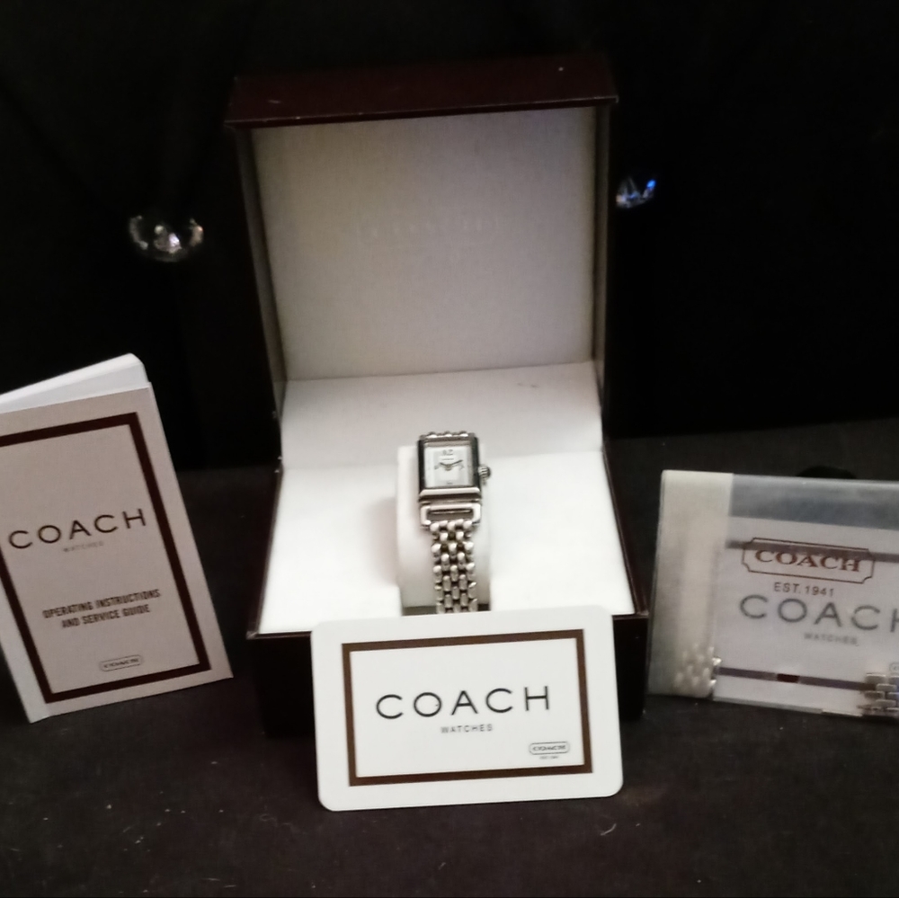 AUTHENTIC COACH WATCH